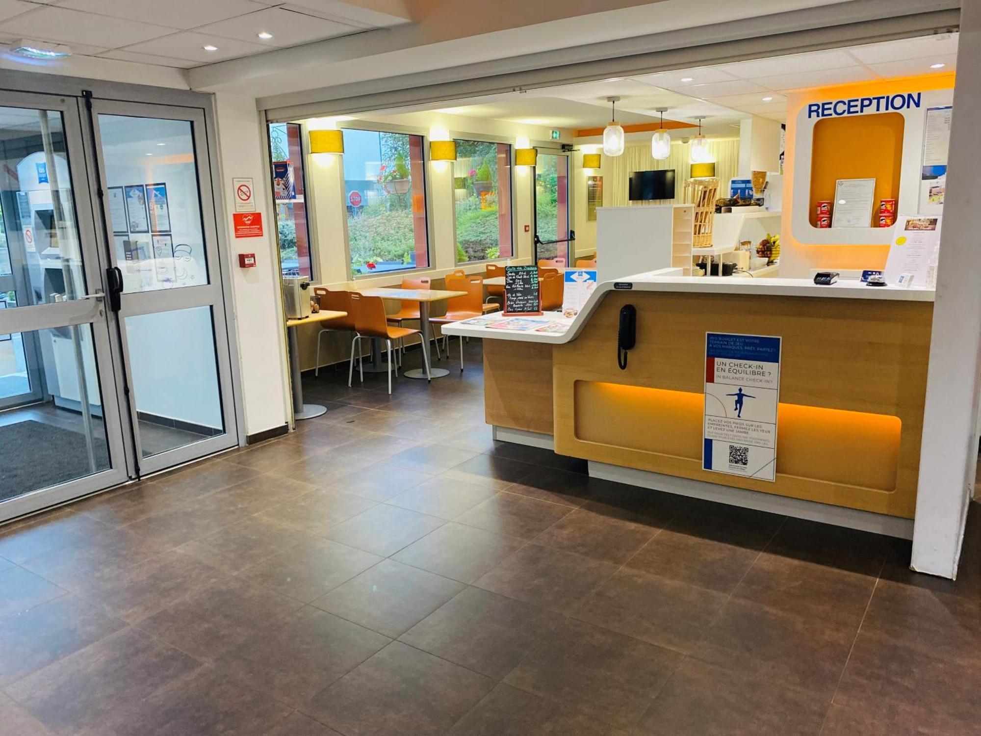 Ibis Budget Нуайон Экстерьер фото