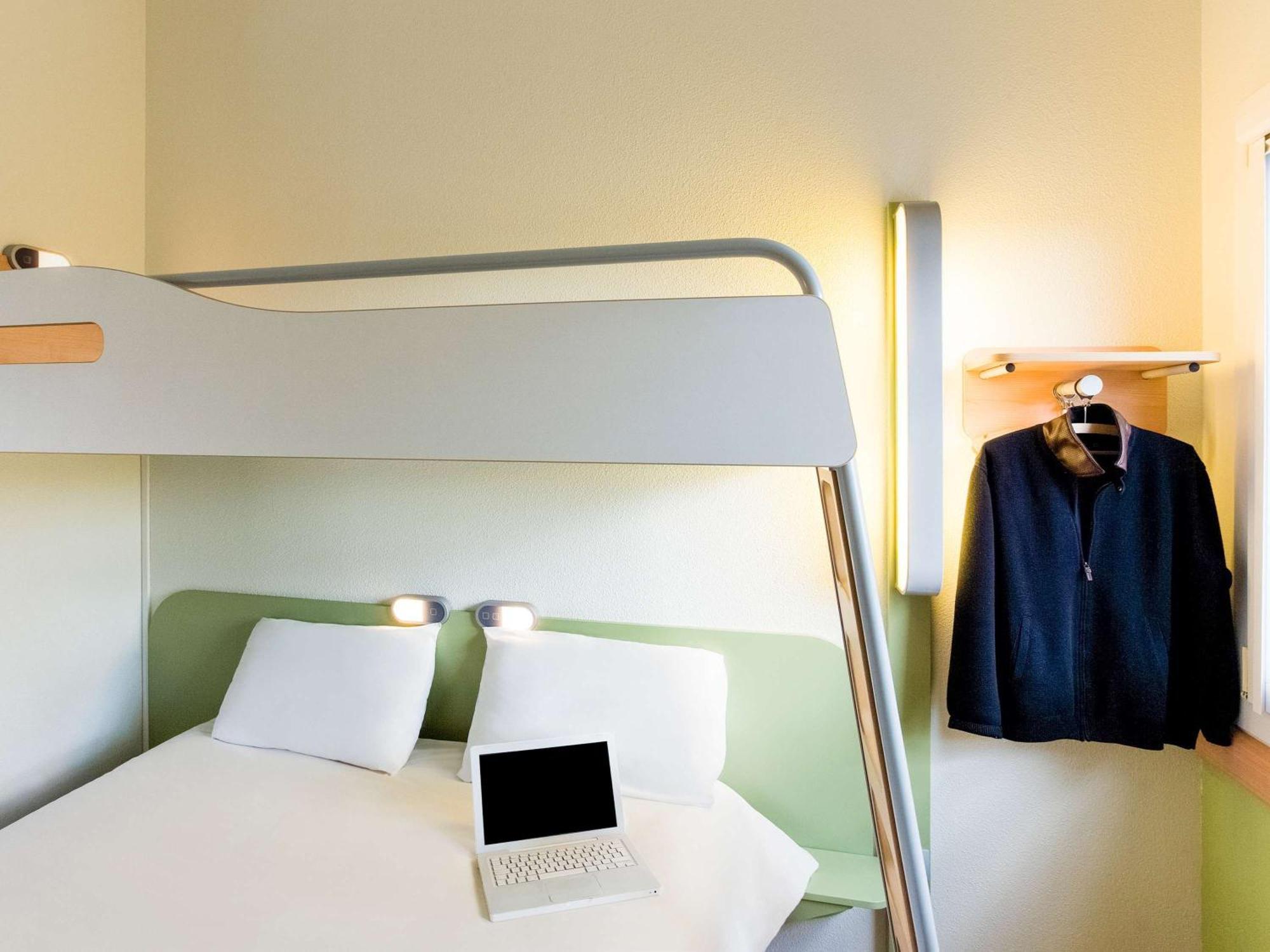 Ibis Budget Нуайон Экстерьер фото