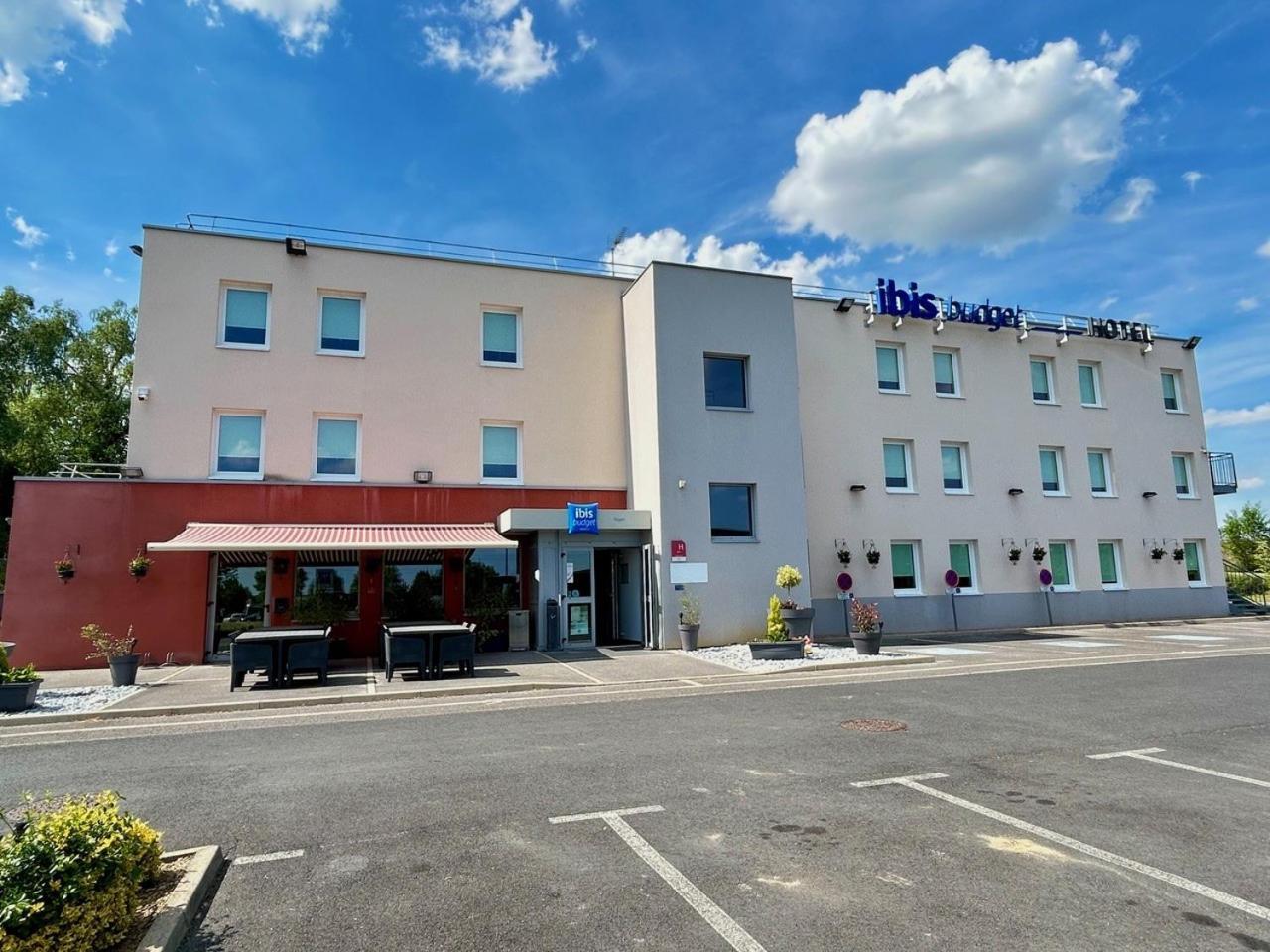 Ibis Budget Нуайон Экстерьер фото